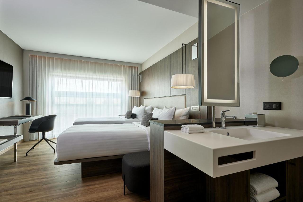 Ac Hotel By Marriott Strazburg Dış mekan fotoğraf